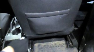 Как снять передние сиденья на солярисе