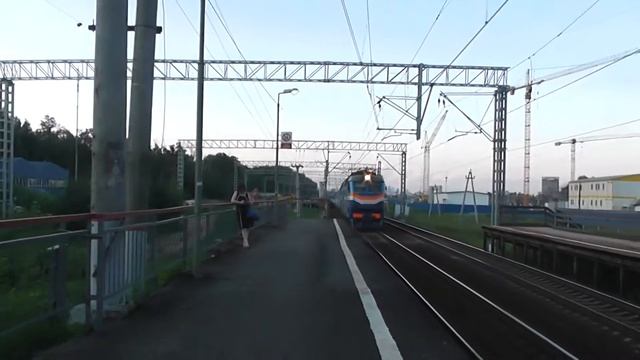 Электровоз ЧС7-032 с фирменным пассажирским поездом "Двина" №039 Москва - Полоцк смотреть онлайн