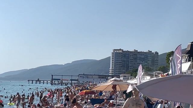 Сочи Лазаревское на пляже как в муравейнике купаться негде смотреть онлайн
