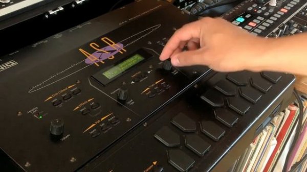 Ensoniq ASR-X Acid sound built-in synthesizer