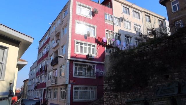 Нетуристический Стамбул: экскурсия по району Балат ?? Турция 2022 смотреть онлайн