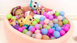 Настя и её влог про обзор игрушек