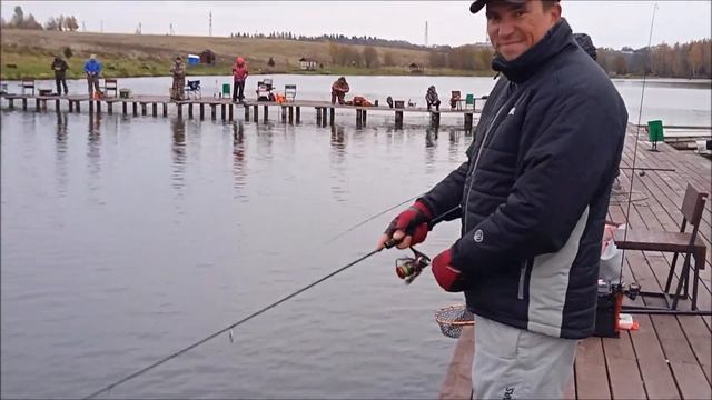 Форель клюет с подветренной стороны!!Клевое Место д.Савельево смотреть онлайн
