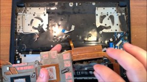 Шуба на радиаторе охлаждения ноутбука