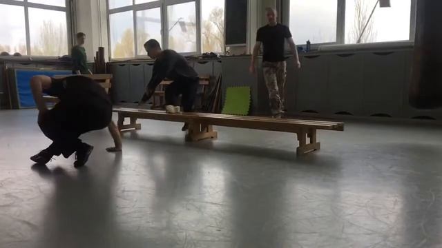 Комплекс упражнений «АРКУДА» .Упражнение №8 Падение и скольжение через препятствие.