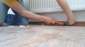 Монтаж пластикового плинтуса с кабель-каналом