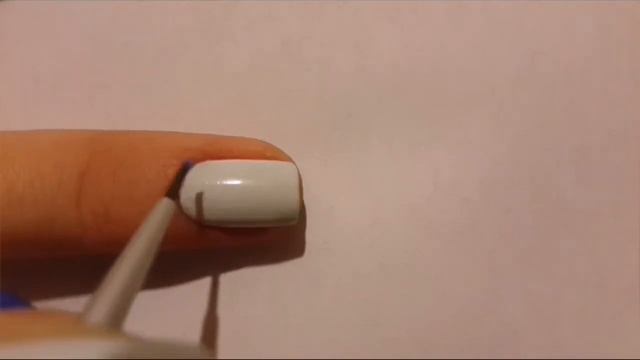 Зимний маникюр со снежинками. смотреть онлайн