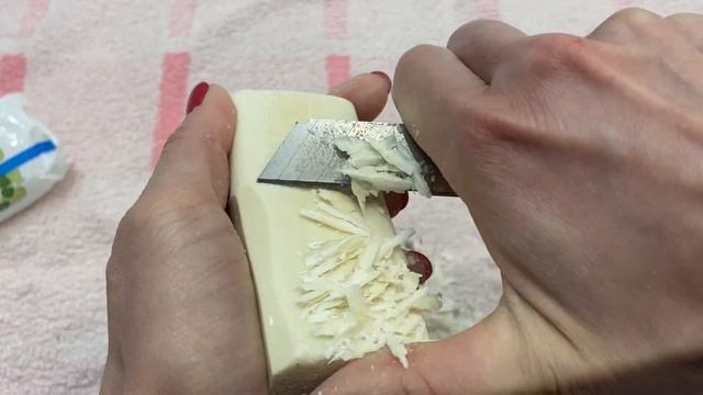 ASMR ШИКАРНО РЕЖЕТСЯ "БАННОЕ" МЫЛО ОТ "ФЛОРЫ" смотреть онлайн