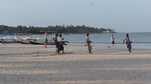 Trincomalee Town and Beach смотреть онлайн