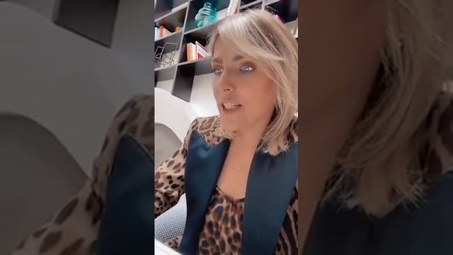 Курс "Переходим в онлайн". Эфир с Екатериной Уколовой. Часть 1 смотреть онлайн