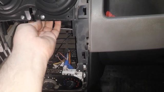 Renault LOGAN 2010. Установка магнитолы 2 DIN. Весь процесс установки. Своими руками. DIY смотреть онлайн