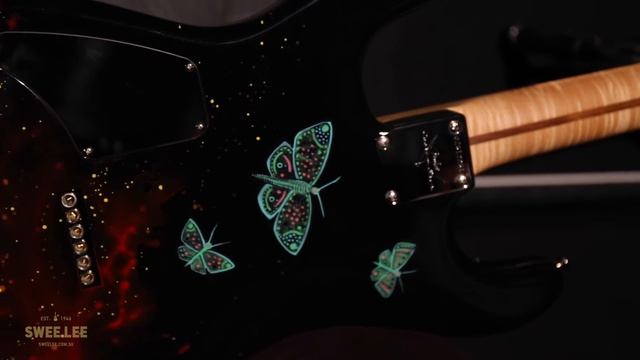 Quick Riffs: Fender Custom Shop Jason Smith Masterbuilt Alligator Strat смотреть онлайн