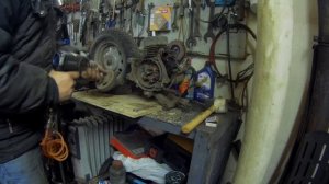 РЕМОНТ СКУТЕРА honda dj 1 ЧАСТЬ №1 (РАЗБОР ДВИГАТЕЛЯ)