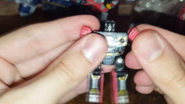 Transformers Siege War For Cybertron Rumble And Ravage - Кассетники Саундвейва! - [Трансфобзоры] смотреть онлайн