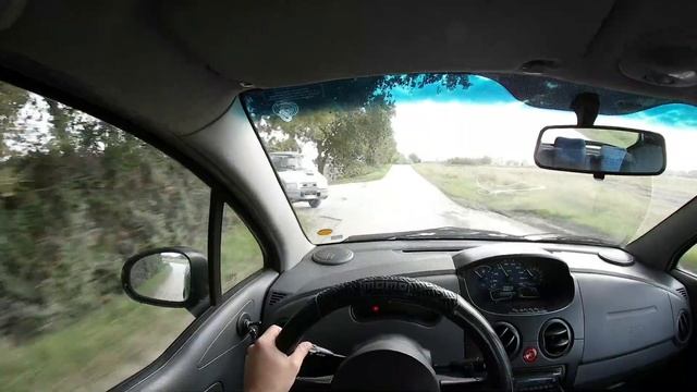 Guida diurna in Chevrolet Matiz - Visuale in prima persona смотреть онлайн