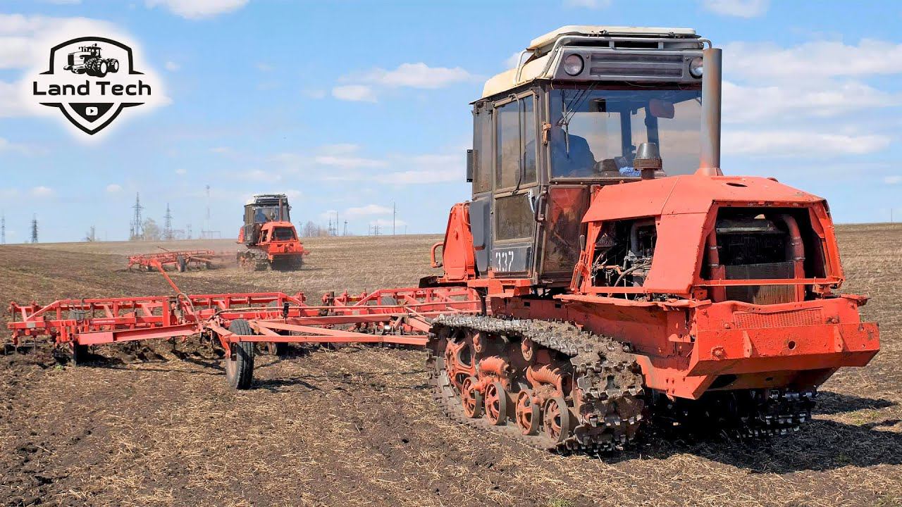 Редкий гусеничный трактор ВТ-150 - наследник ДТ-75, ВТ-100 и ДТ-175! Культивация на двух тракторах! смотреть онлайн