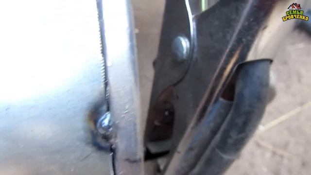 Семья Бровченко. Ремонт прогоревшего глушителя в автомобиле своими руками.