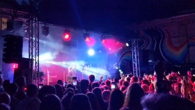 Луна - Free Love LIVE Riga Laska bar 2019 смотреть онлайн