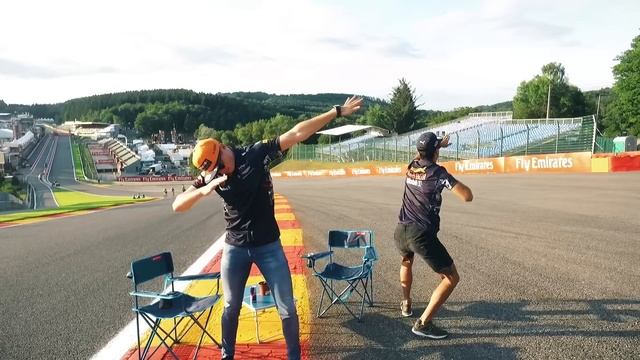 Welcome Back To Oracle Red Bull Racing, Daniel Ricciardo! смотреть онлайн