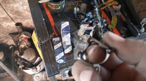 ЗАМЕНА ФОРСУНОК И РЕГУЛЯТОРА ДАВЛЕНИЯ ТОПЛИВА !!! FORD FIESTA ?