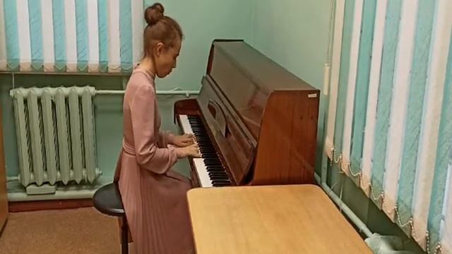 Егошина Олеся "Детско-юношеское творчество" Д.Кабалевский Клоуны;А.Гедике Этюд до мажор смотреть онлайн