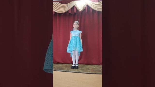 Динара Минабутдинова 11 лет Стихотворение "Лиса, заяц и ёж" Тамара Маршалова смотреть онлайн
