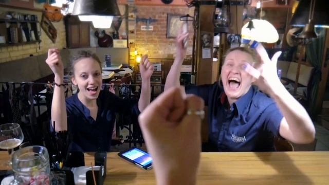 Типы официантов (часть 4) Отнеситесь с юмором...)