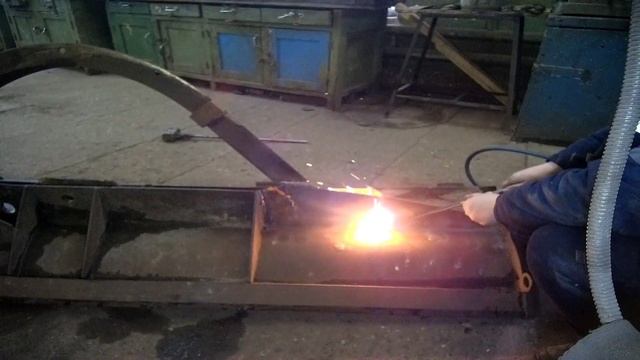 Ремонт ножа от трактора часть 1 смотреть онлайн