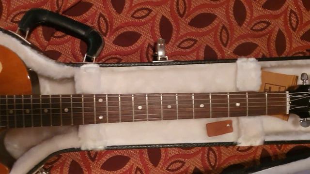Gibson Les Paul Studio Baritone Honey Burst смотреть онлайн