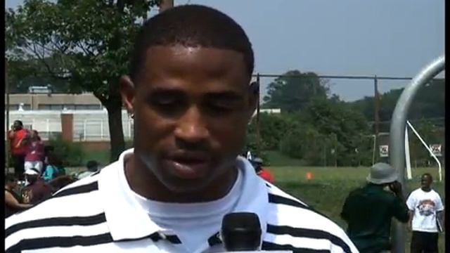 Fred Smoot of the Washington Redskins reveals... смотреть онлайн