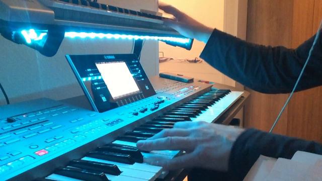 Joe Cocker - Summer in the City COVER on Yamaha Tyros 5 смотреть онлайн