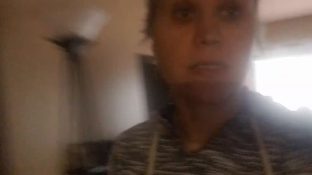VLOG: ОНА ПРОСТО СТЕСНЯЕТСЯ смотреть онлайн
