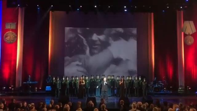 Ансамбль песни и пляски ЗВО, в БКЗ Октябрьском "День Победы" смотреть онлайн
