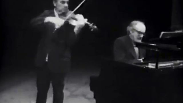 Oscar Shumsky plays Fritz Kreisler: Caprice Viennois, Op.2 (Live 1975). смотреть онлайн