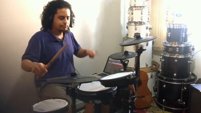 Animals - Muse (Drum Cover - Ivo Vatanabe/Roland TD-17kv) смотреть онлайн