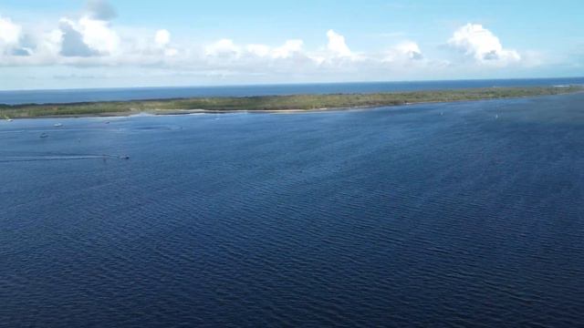 DJI mini 2. Wind 25kph with gusts up to 30kph. смотреть онлайн