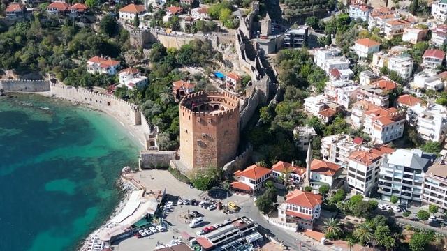 Kizilkule (Red Tower) Alanya. Turkiye // Красная крепость. Алания. Турция смотреть онлайн