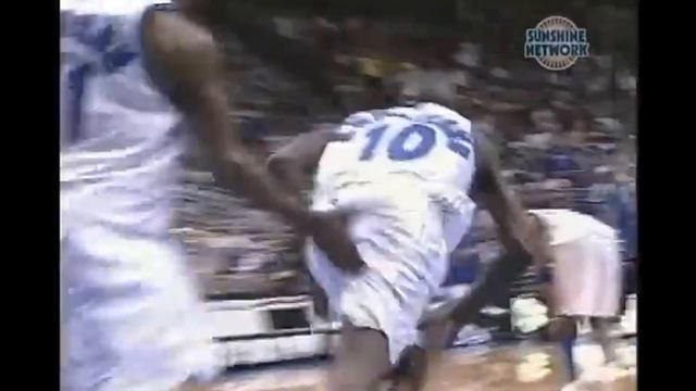 Armstrong & McGrady DUNKS (1/24/02)