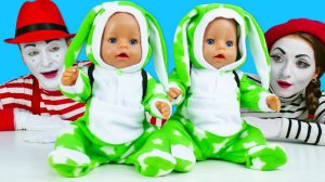 Смешные видео куклы - Как различить близнецов Беби Бон? Игры одевалки для девочек. Детские мультики