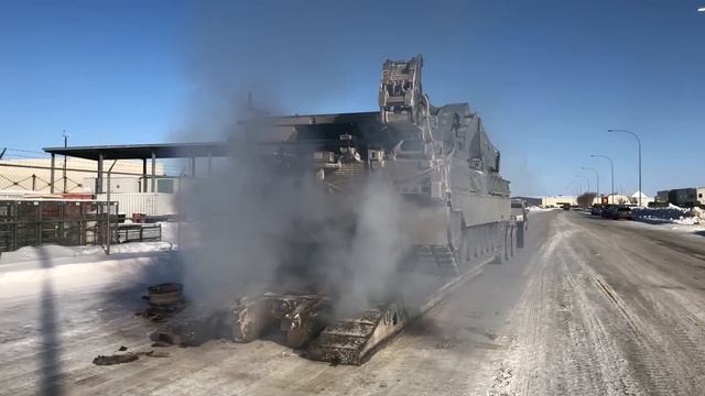 Leopard Tank Cold Start смотреть онлайн