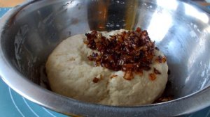 Картофельный хлеб с жареным луком