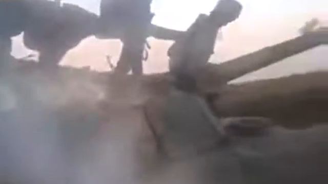 Колонна бронетехники и подбитый танк 29 11 Донецк War in Ukraine смотреть онлайн