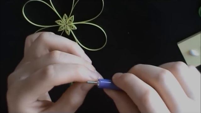 Quilling Tutorial - DIY Quilled beautiful flower for decoration смотреть онлайн