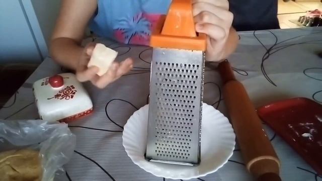 ФУДХАКИ. Делаем домашнее задание по французскому языку. Печём круассаны?Рецепт/SUPER GIRLS смотреть онлайн