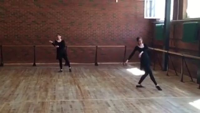 Экзамен по танцу 3 курс ГИТИС (самостоятельный) смотреть онлайн