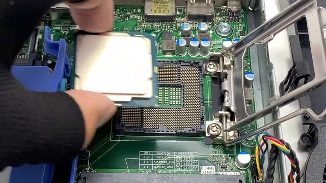 Dell OptiPlex 3060 Micro のCPU サーマルグリスの交換（CPU交換の参考） смотреть онлайн