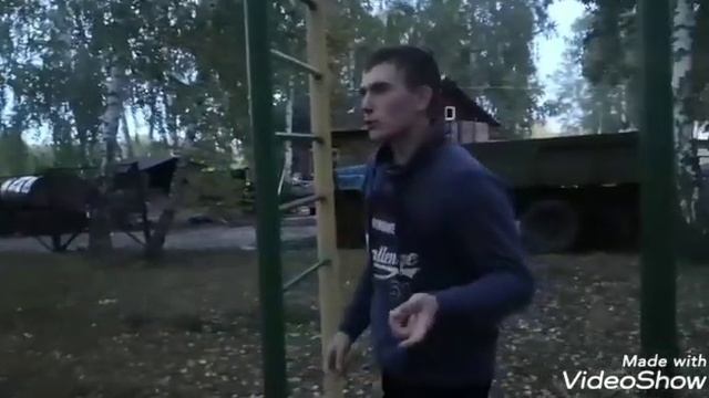 Как накачать бицепс на турнике.