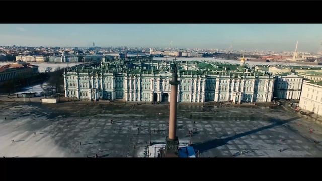 Дворцовая площадь. Вид с высоты. Квадрокоптер. смотреть онлайн
