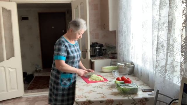 Бабе шубу…мужику носки.Витаминизируемся//Меняем фамилию// смотреть онлайн