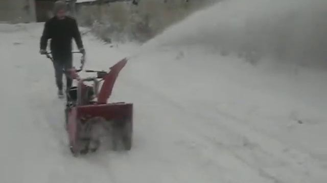 Снегоубощик MF 360 S смотреть онлайн